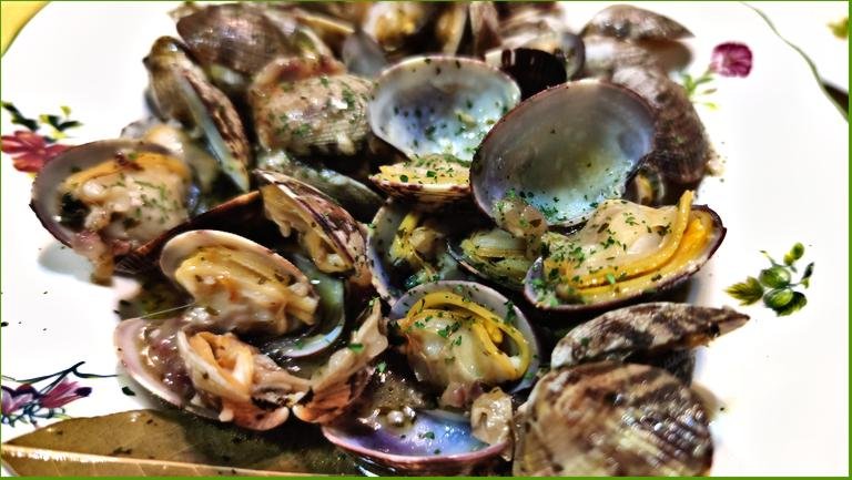 Almejas en salsa verde