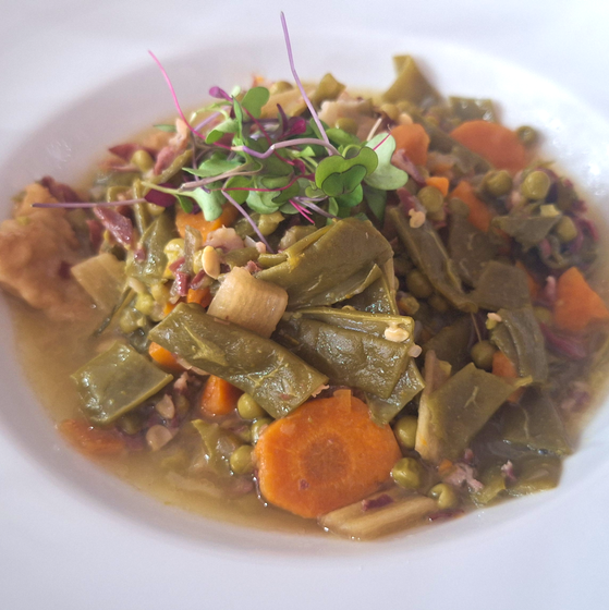 menestra de verduras featured menestra de verduras featured