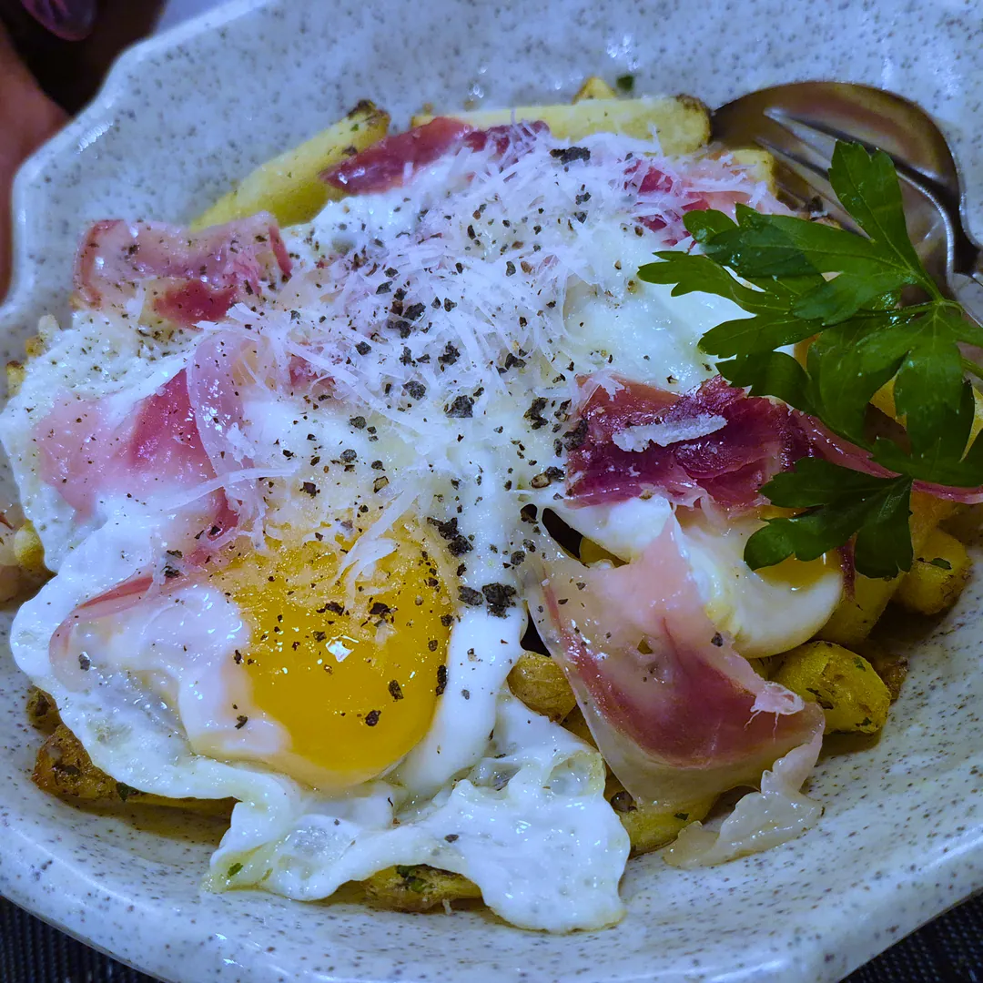 patatas con paletilla ibérica. featured